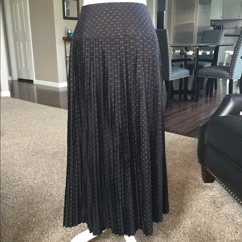 Vintage Chaus pleated skirt.